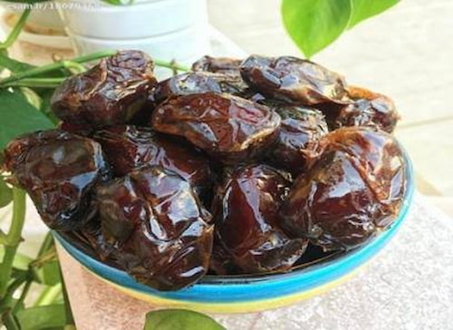 خرما کبکاب بهبهان شیره دار با بافت گوشتی نرم و شیرین